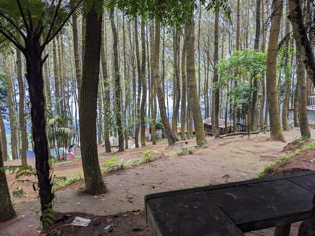 Wisata Talaga Surian