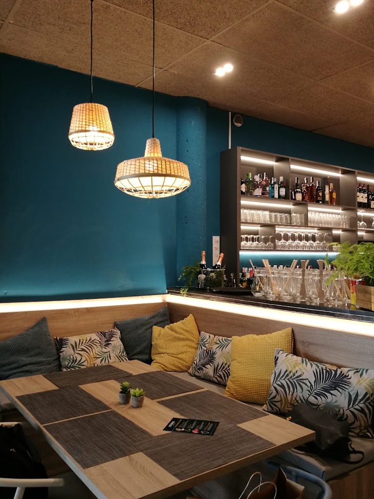 Underground Coques vins i burgers.