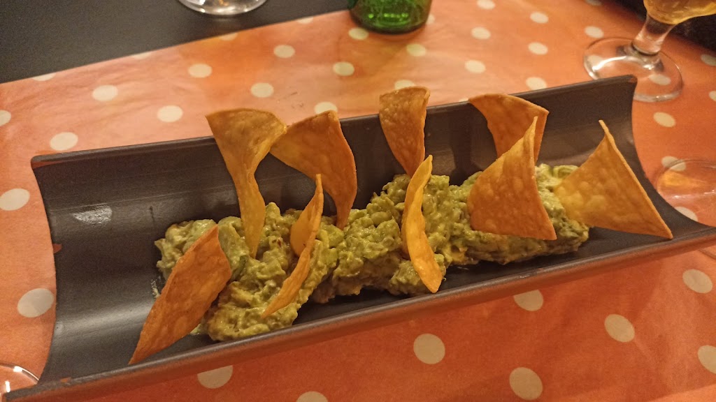 Cerveceria La Exquisita — Guacamole