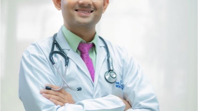 Dr. Dr Ravi Jaiswal Best Oncologist In Raipur Ramkrishna Care Hospitals Raipur
