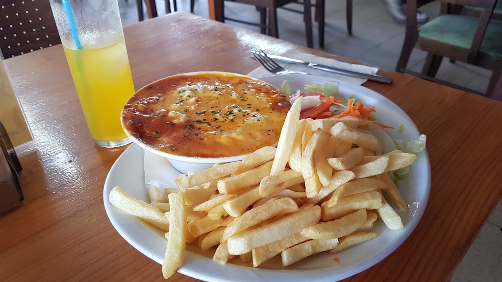 Gabbers Cafe And Grill — Comida y bebida