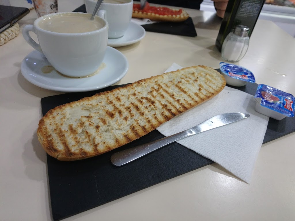 Cafe 40 Croissanteria Cafeteria