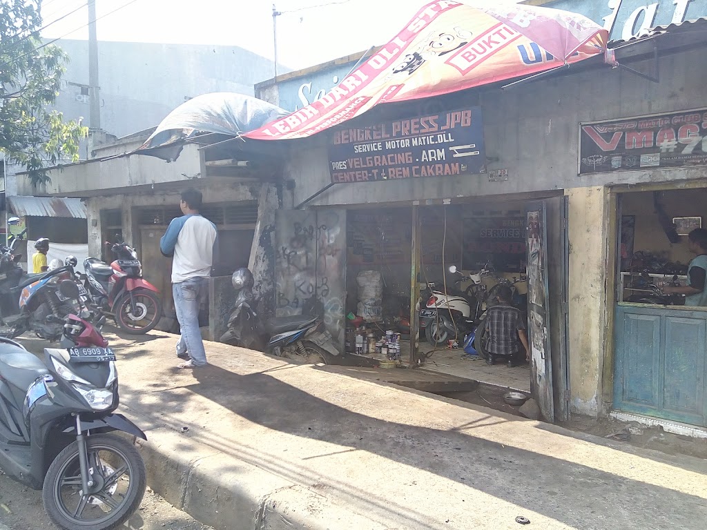 Bengkel Motor Injeksi & press remot motor depan IBC