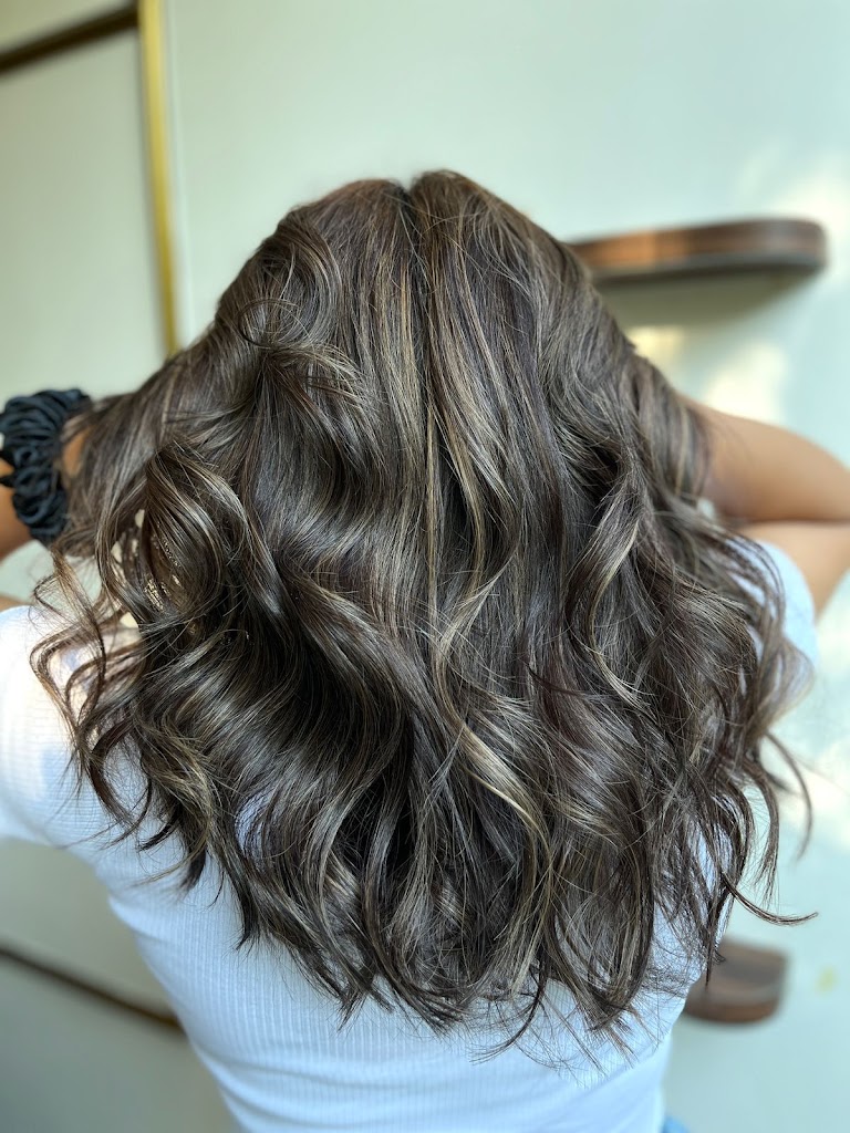 Hair Studio Unisex Salon Academy