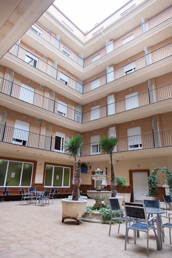 Residencia de Mayores Lantus FONDA ORIENTAL — Exterior