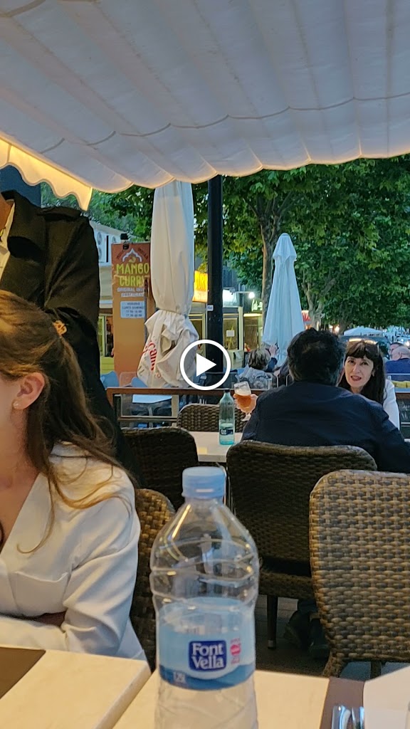 El Andaluz Arroceria Taperia. — Ambiente