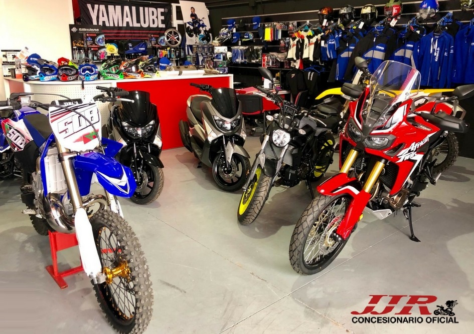 JJR Motos La Linea - Cadiz — Interior