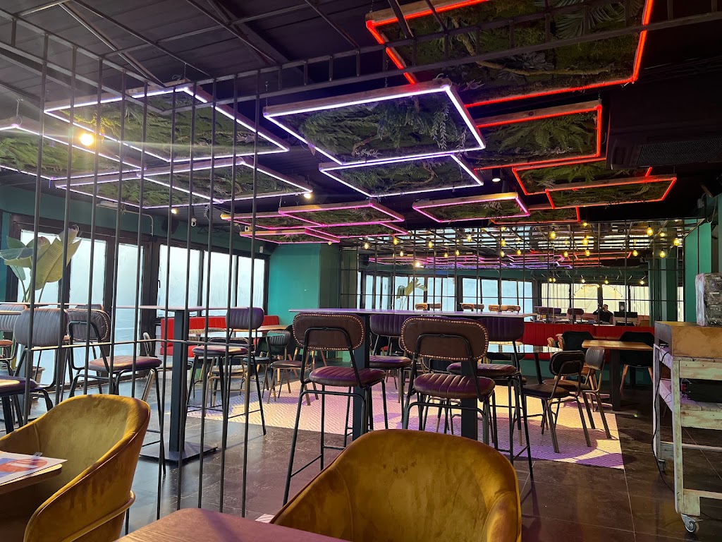 Good Life Ibiza — Ambiente