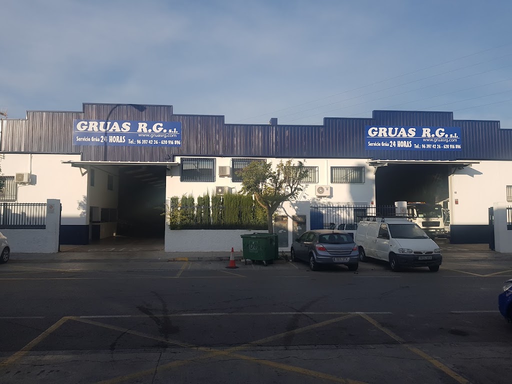 Talleres R G — Exterior
