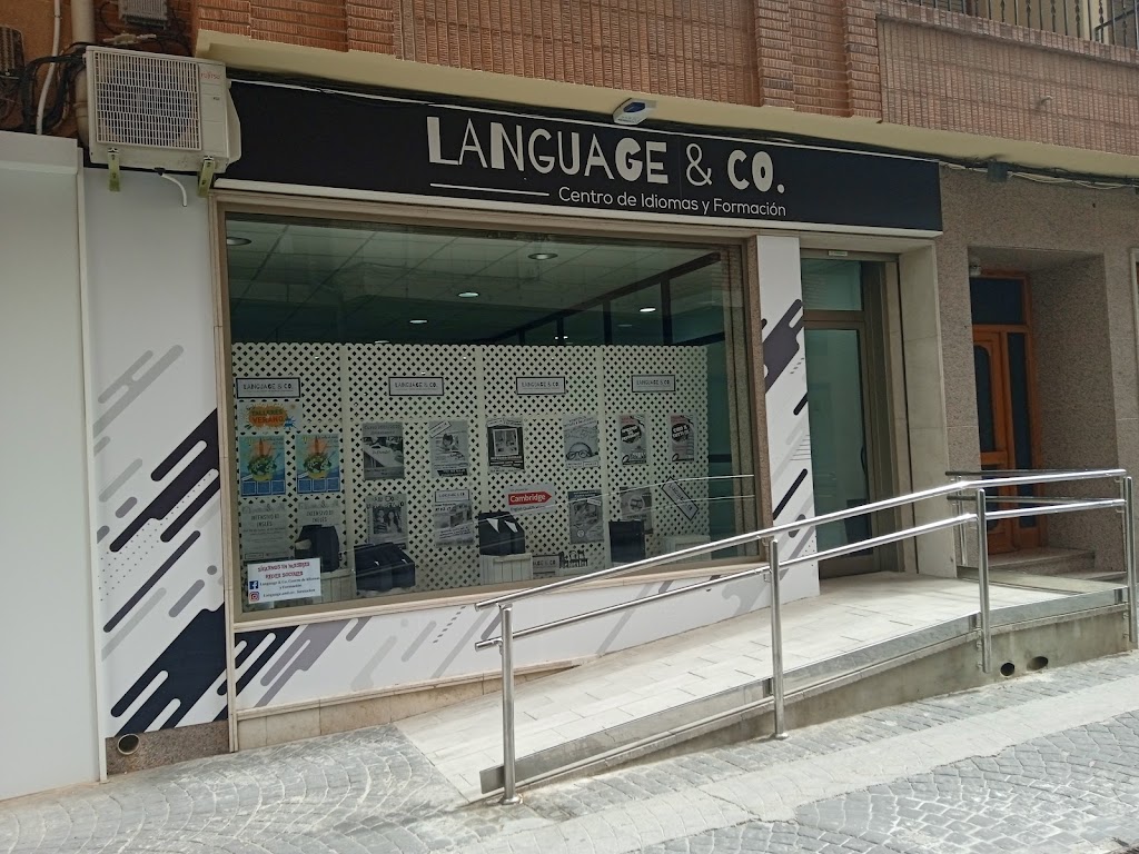Language & Co. Centro de Idiomas y Formacion.