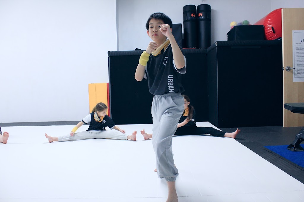  Urban Warriors - Parkour & Acrobatics