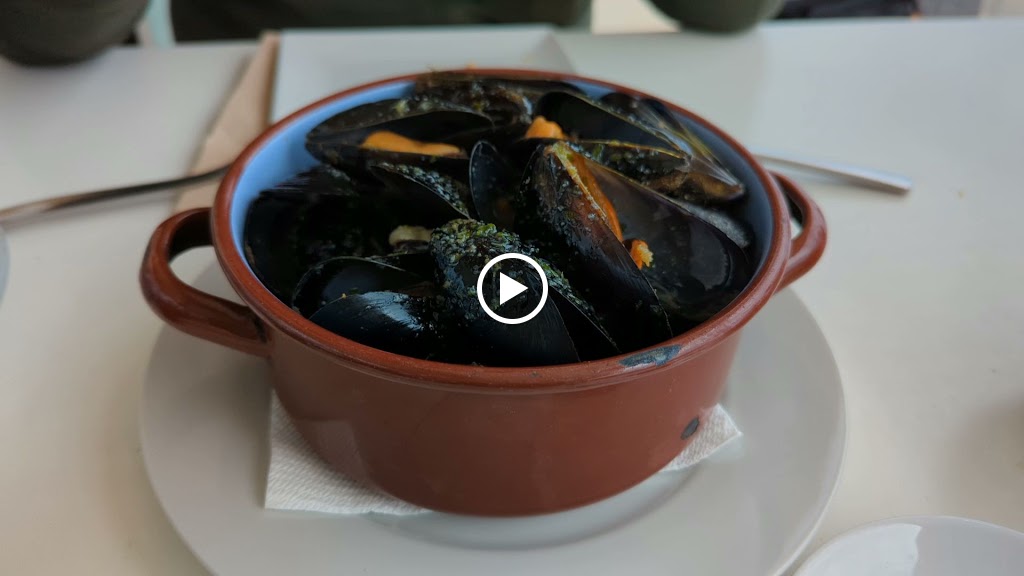 Restaurante Frexes — Videos