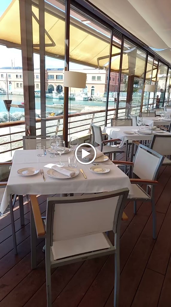 Restaurant PESQUERO — Videos