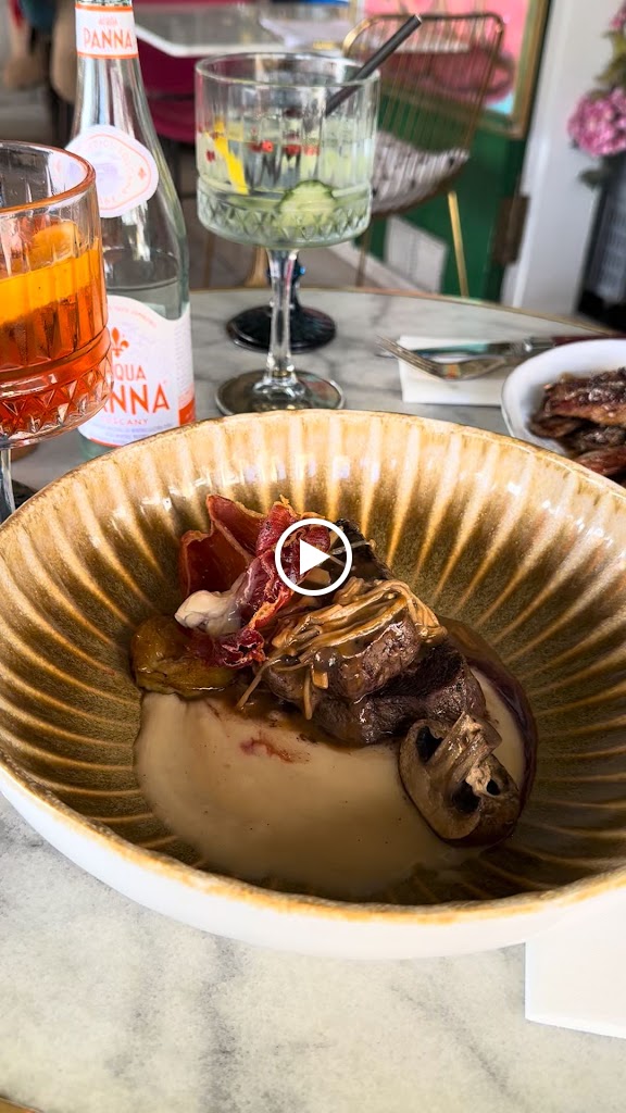 Mi vida restaurante mogan — Videos