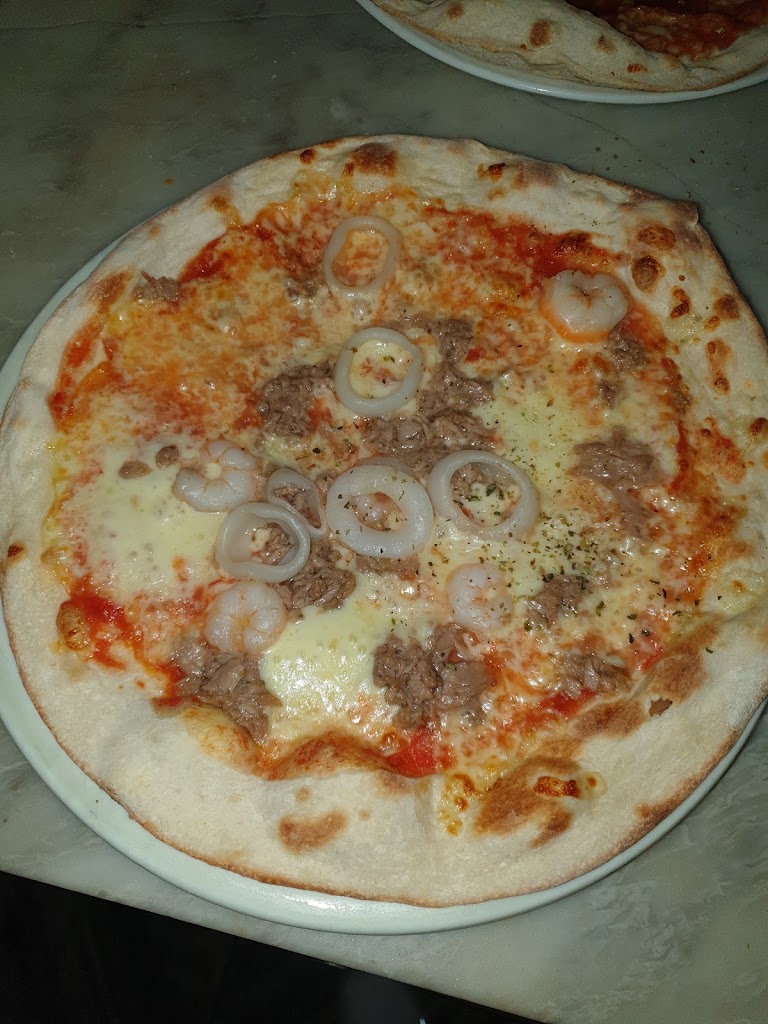 Restaurante Los Italianos — Pizza
