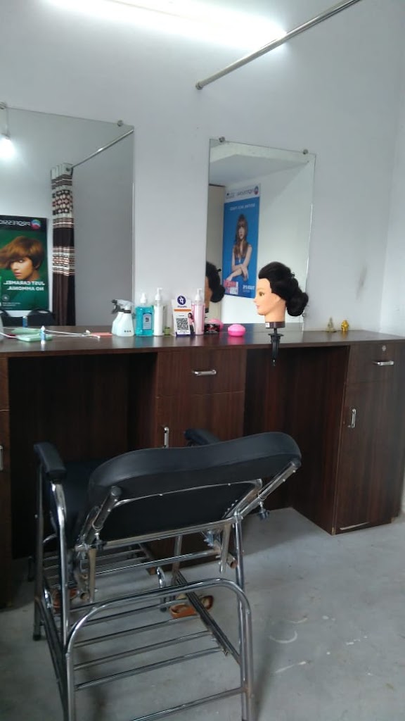Glaam Up Ladies Salon