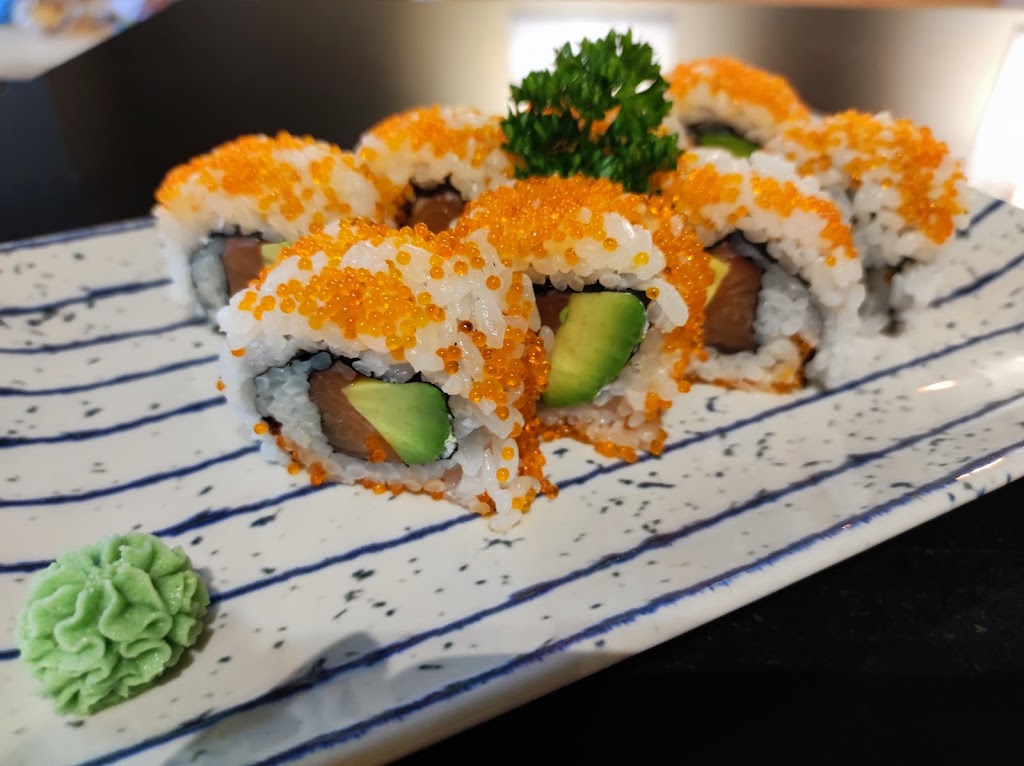 Sushi Esplugues — Comida y bebida