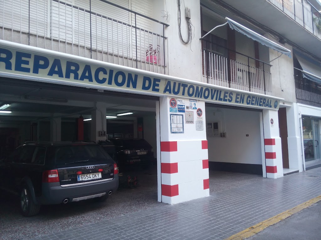 Auto Saladas SL — Exterior