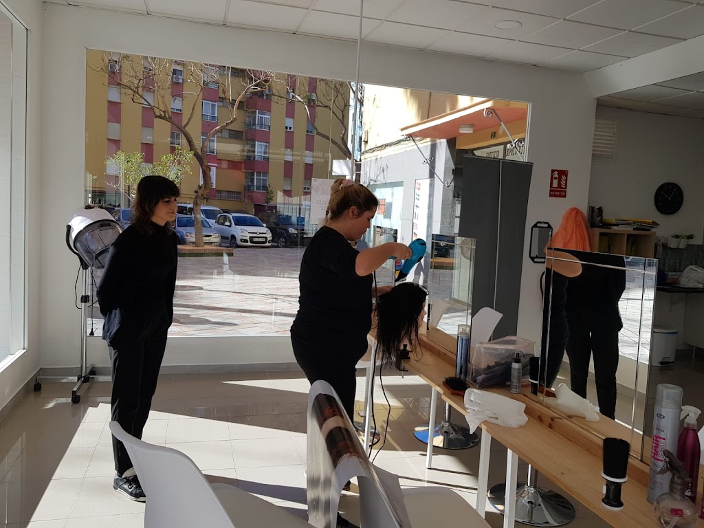 Academia de peluqueria Carmen (Peluqueria, barberia y estetica.
