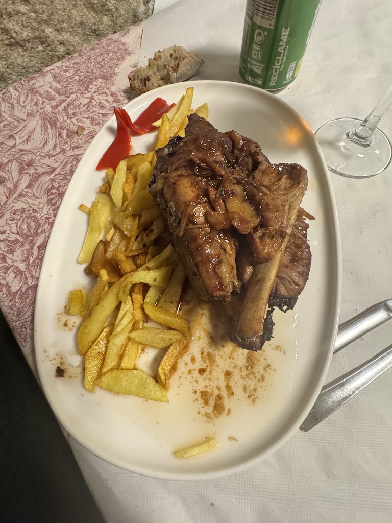 Restaurante Casa pilan comidas — Comida y bebida