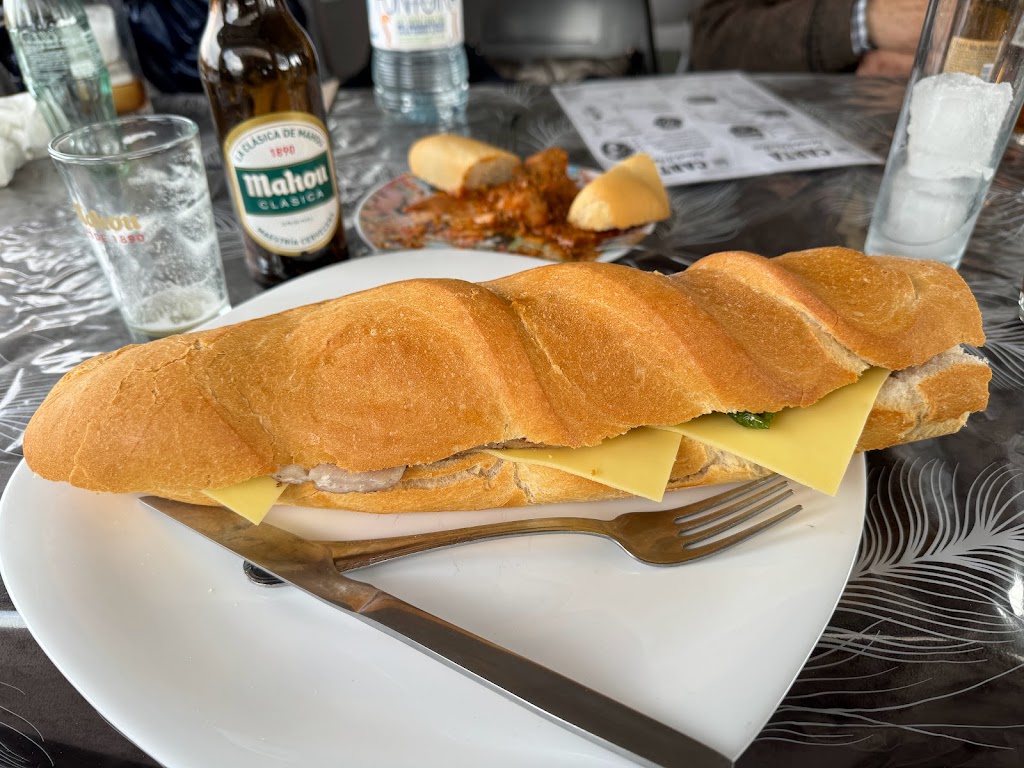 Restaurante Bar El Potro Blanco — Comida y bebida