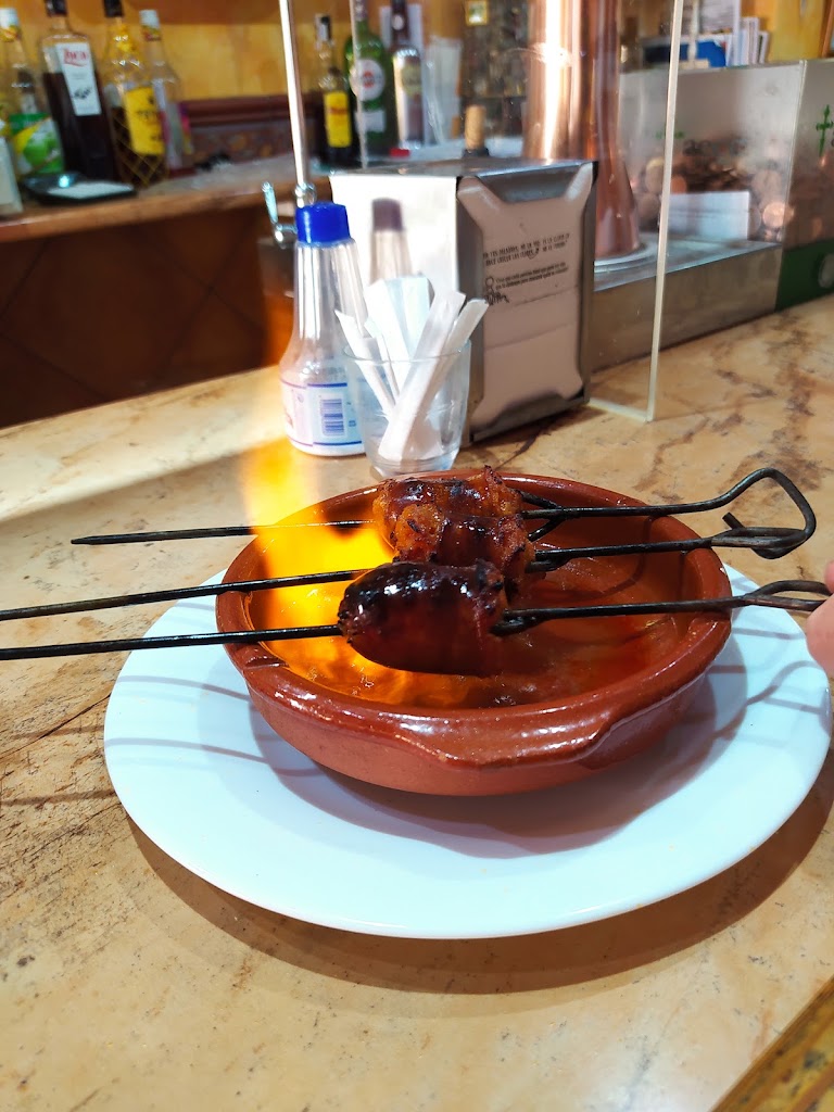 Taberna "El Rana" — Comida y bebida