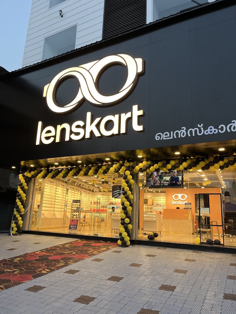 Lenskart Com At Chungam Junction Kalpetta