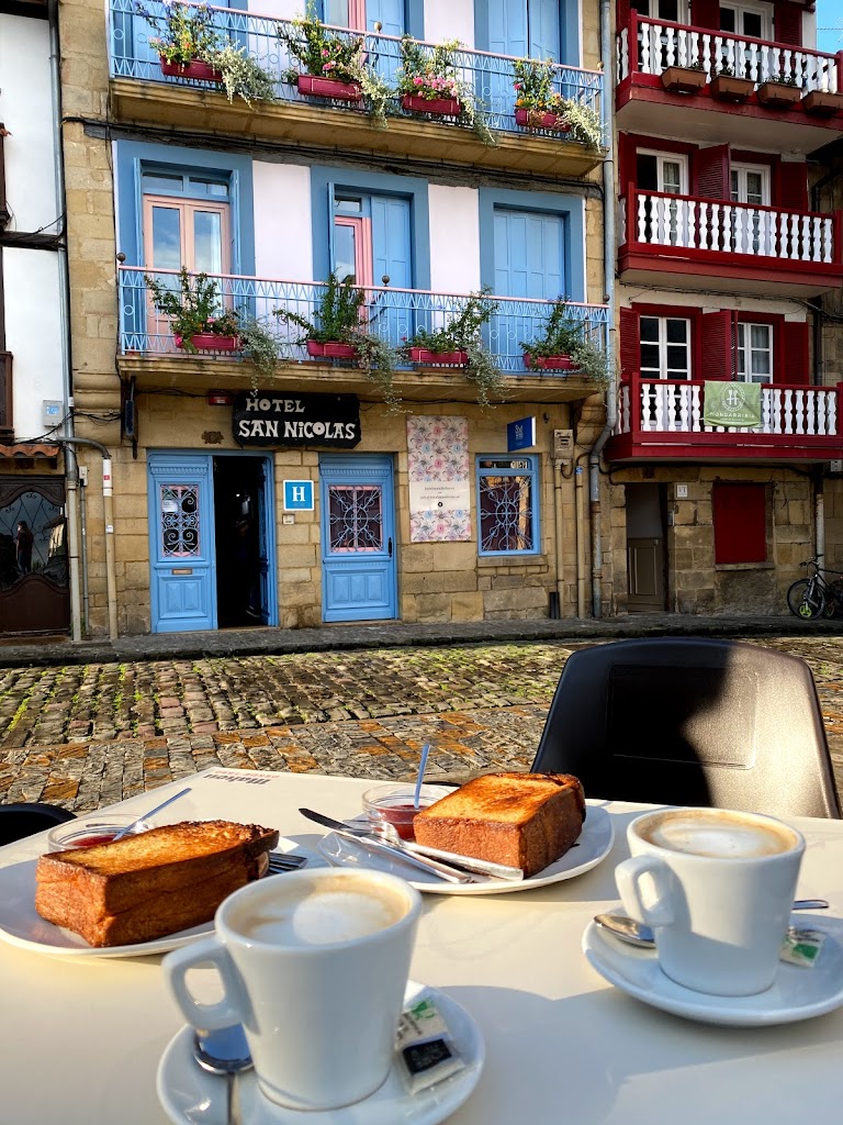 Leire Baron Bildosola y Otros Cb