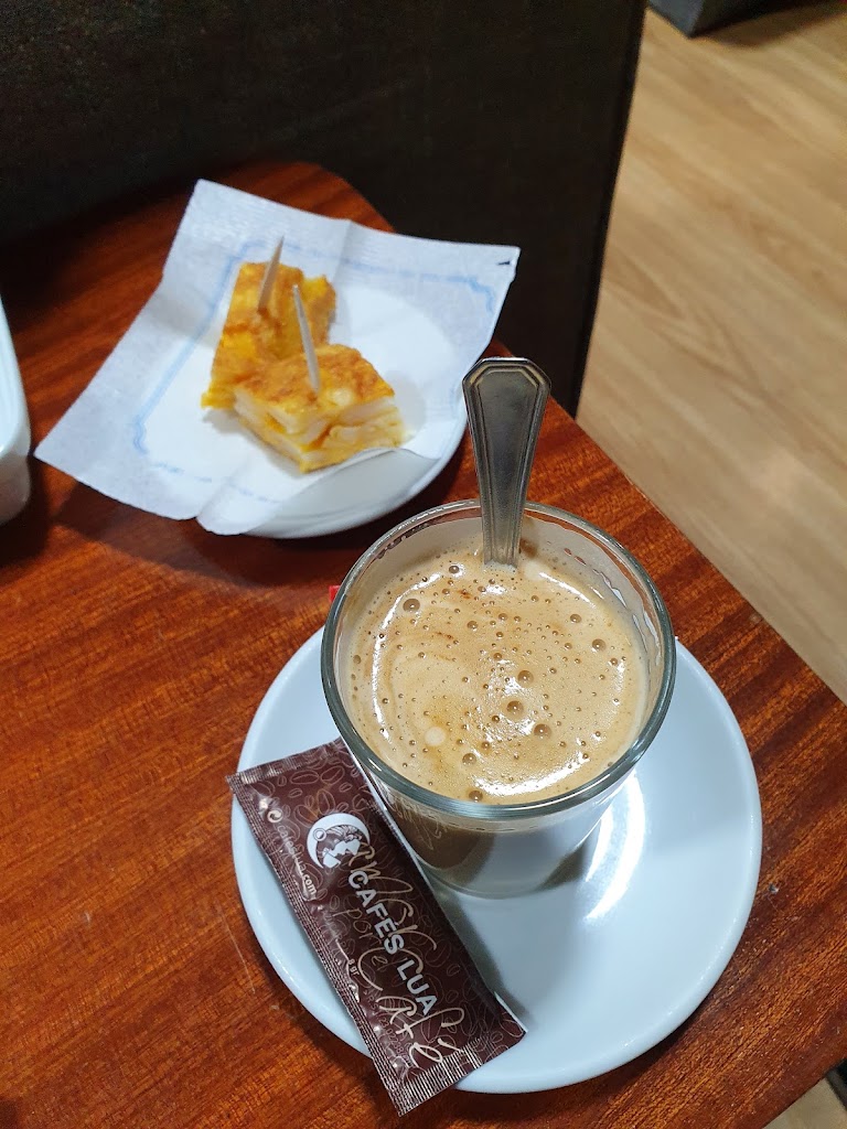 Cafe Bar FOMENTO — Cafe