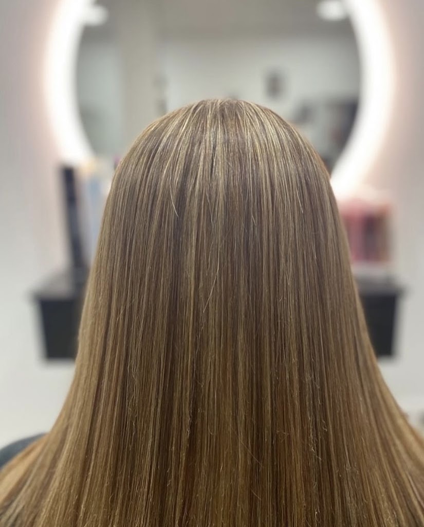 Peluqueria y barbershop eva galisteo