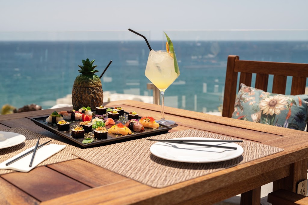 Serenity Restaurant Chill Out and Jacuzzi Bar — Comida y bebida