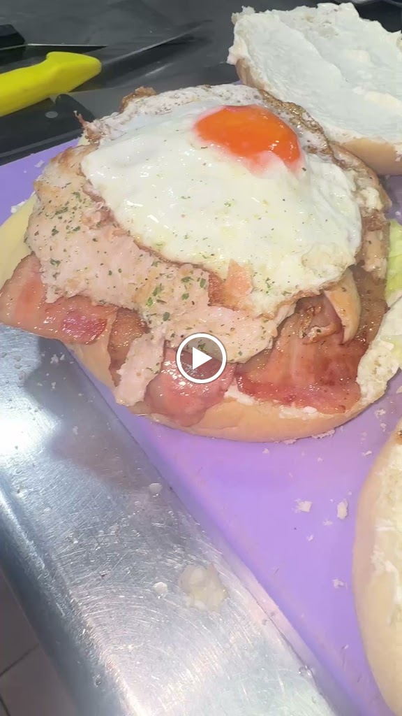Cafeteria Noche y Dia — Comida y bebida