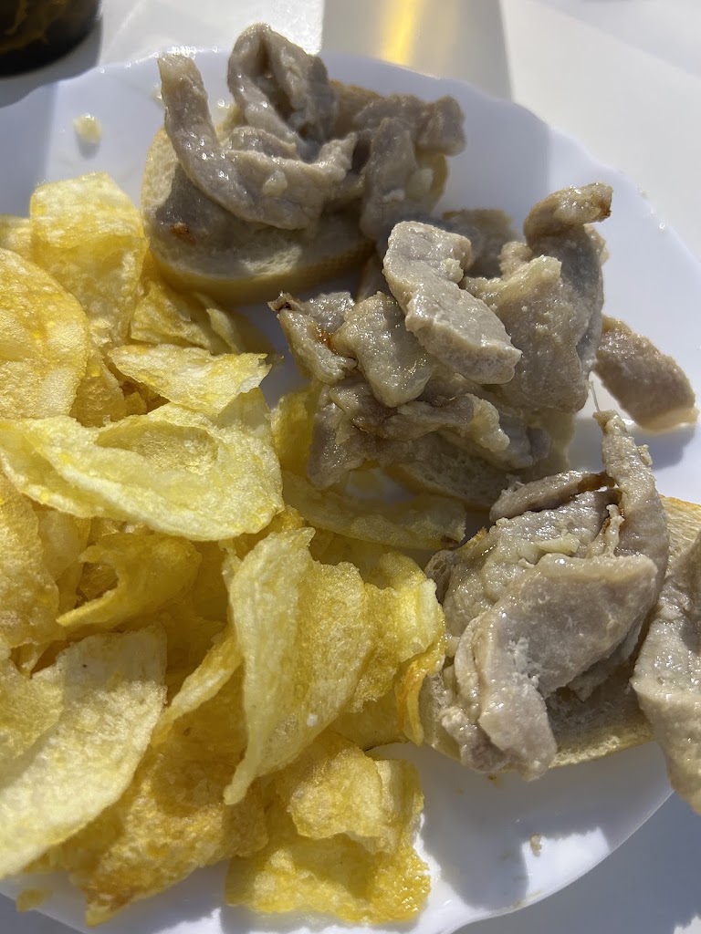Kiosko Bar "El Recinto" — Comida y bebida