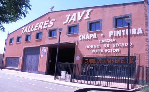 Talleres Javi — Exterior