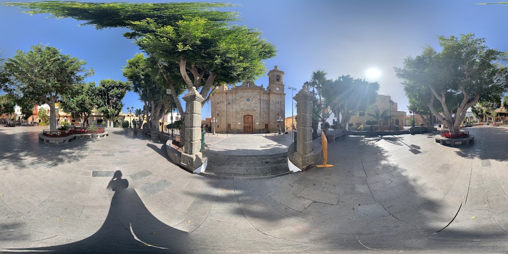 Tertulia en la Alameda — Street View y 360deg