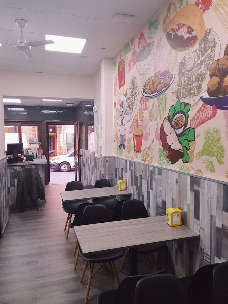 King doner kebab mieres — Ambiente