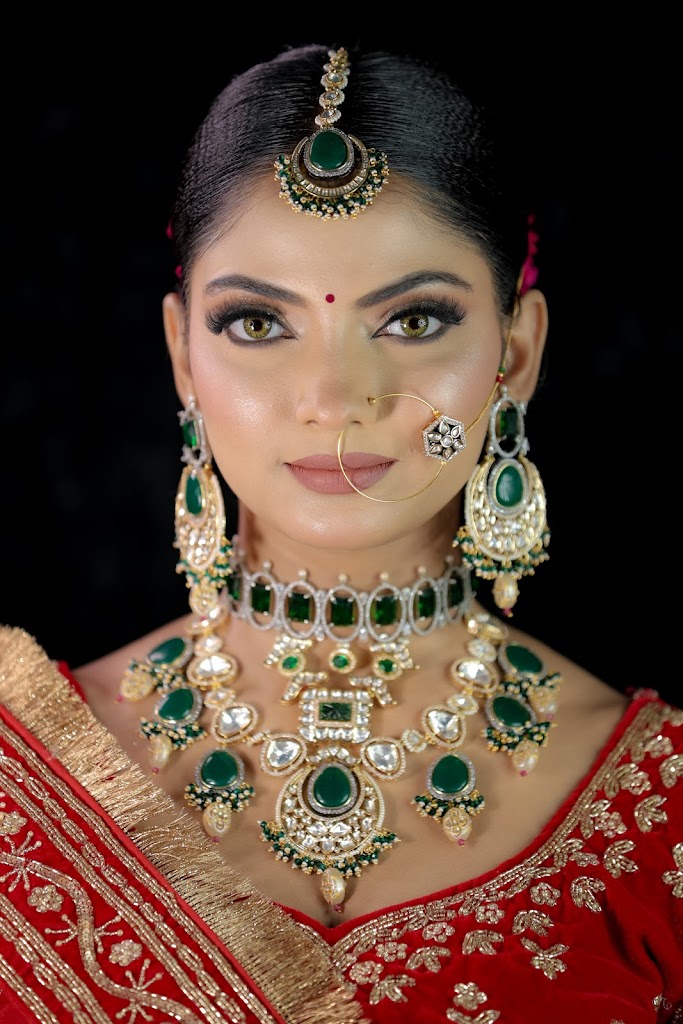 Khushbu Beauty Saloon