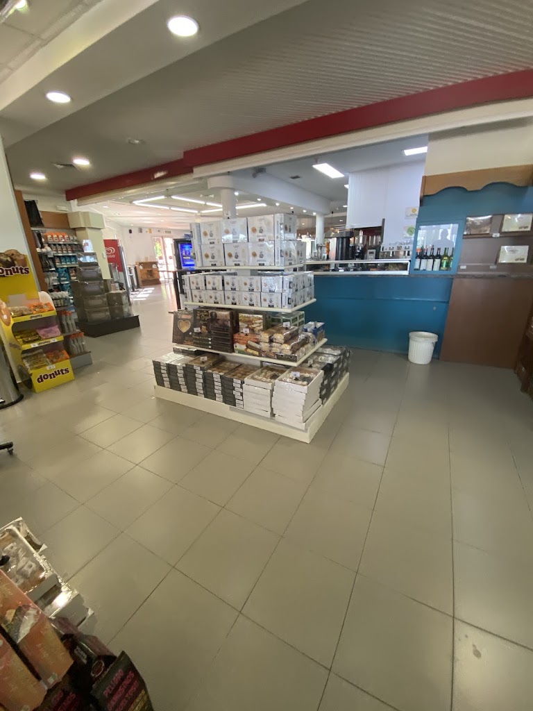 Estacion de Servicio Repsol — Interior