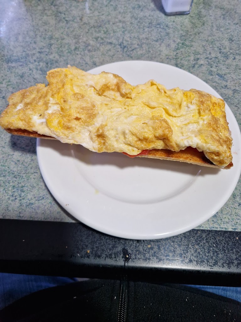 Bar Lala — Comida y bebida