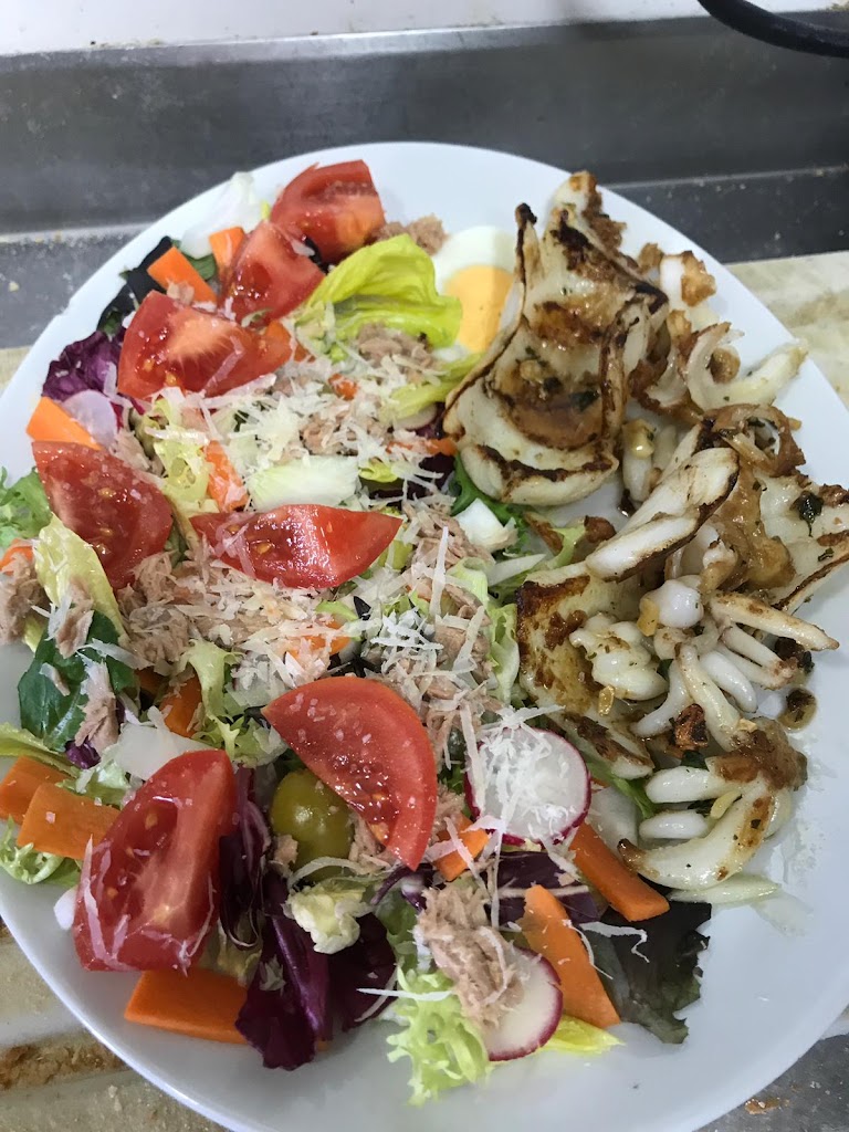 La Cirera — Comida y bebida
