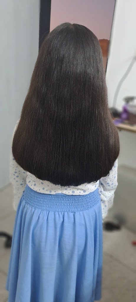 Flora Beauty Parlour