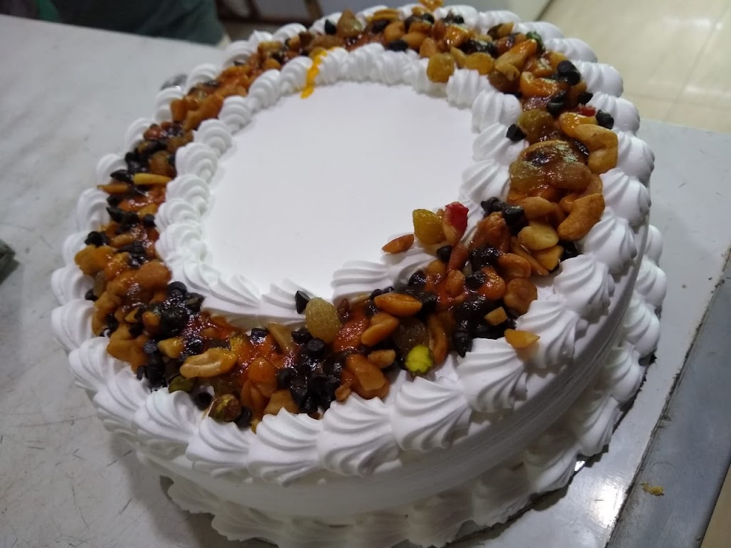 Food Plaza Cakes And Pizza Cafe