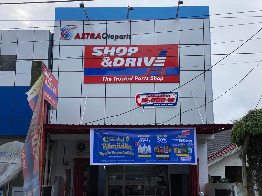 Shop And Drive Tomohon
