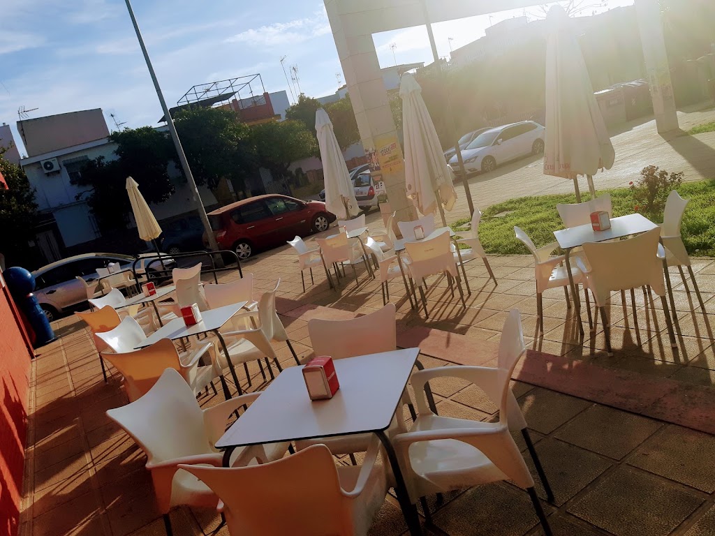 CAFE - BAR EL PATIO DE LA BUHAIRA — Ambiente