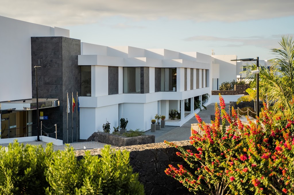 Royal Marina Suites Boutique Hotel