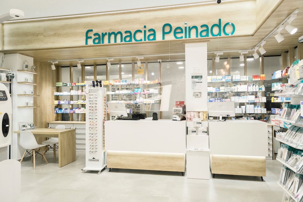 Farmacia Peinado, La Carihuela — Del propietario