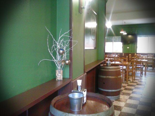 Bar Plaza Cafe — Ambiente