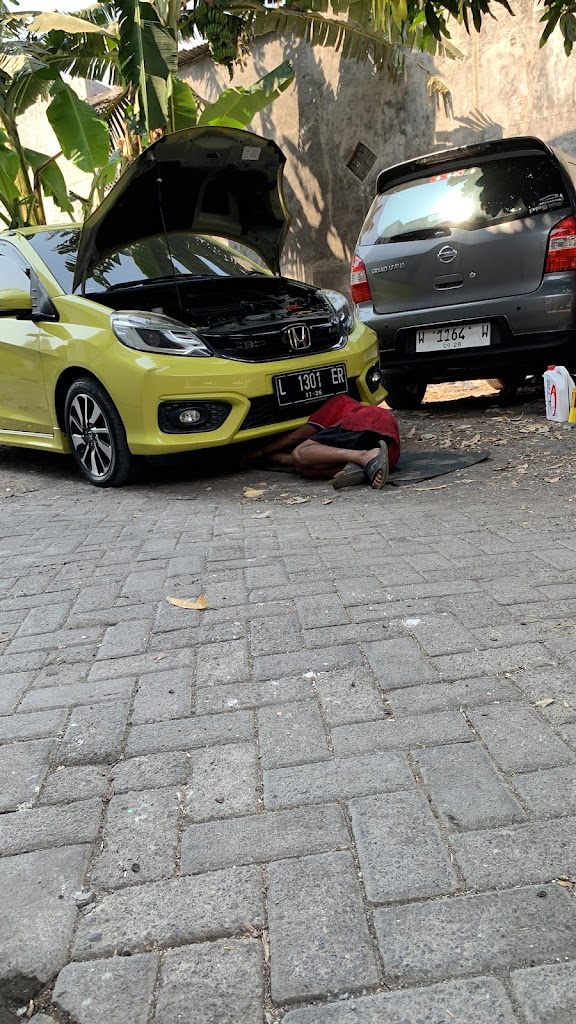 Bengkel Mobil Pak Tris