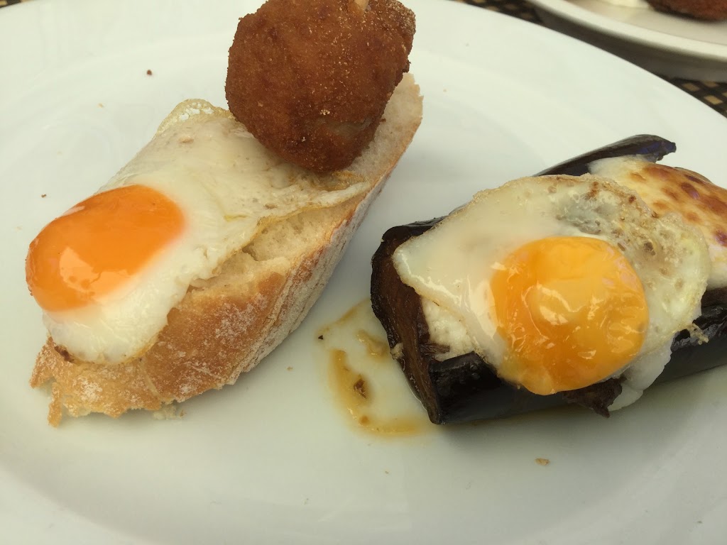 Vermuteria La Caracola — Huevo