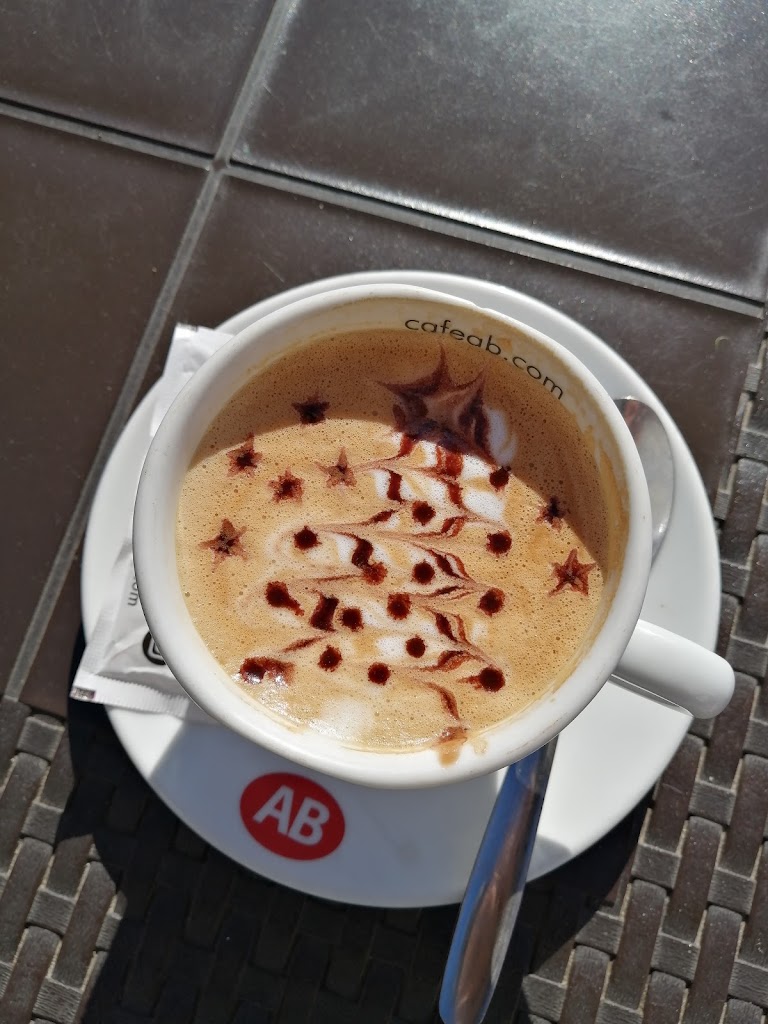 Cafeteria JADE — Cafe